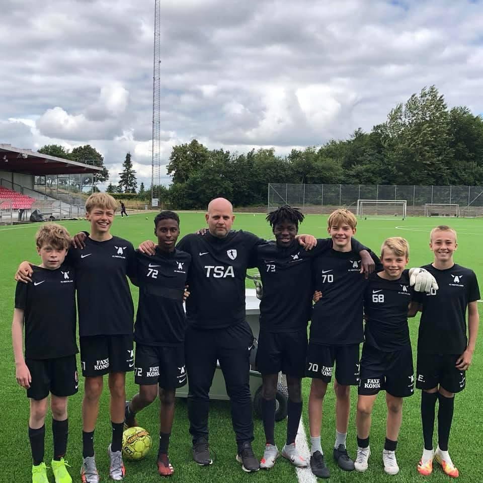 Analyse af talentudvikling og rekruttering i Superligaen hos “Big 4”-klubberne i DBU-licenssystemet